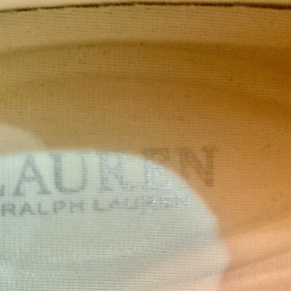 low price Lauren Ralph Lauren Cream leather sneakers 3.5 big kid. for fall. - Picture 4 of 7